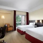 Courtyard By Marriott Park 4*