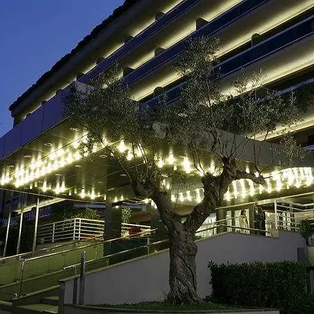 Courtyard By Marriott Park 4*