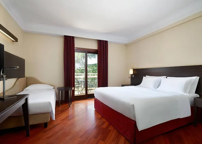 Courtyard By Marriott Park Rom