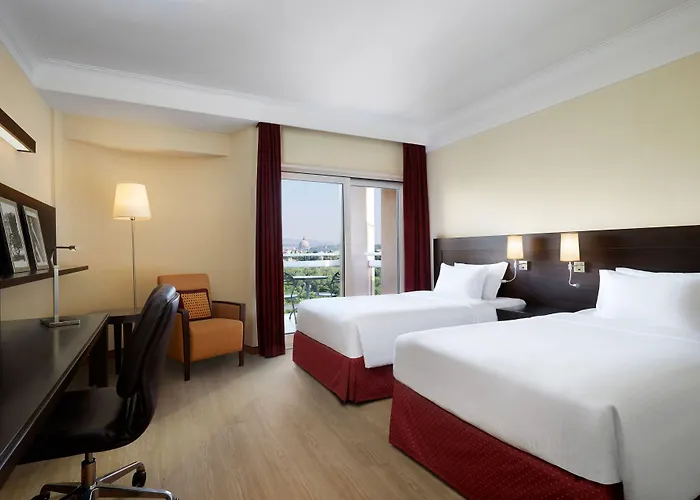 Courtyard By Marriott Park Hotel 4*