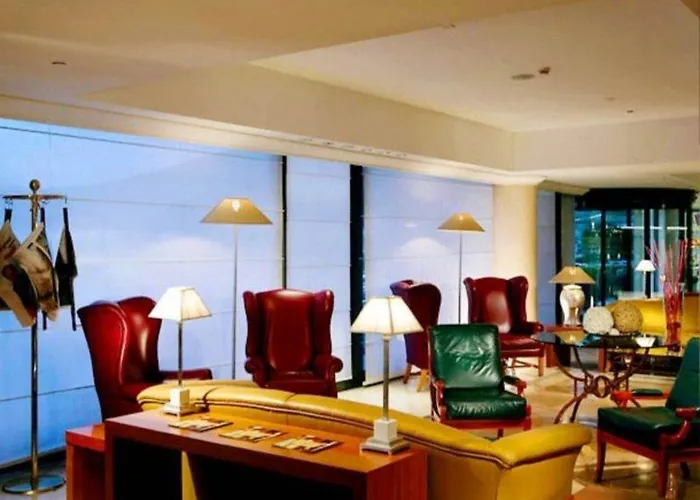 Courtyard By Marriott Park