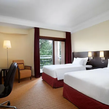 Courtyard By Marriott Park Hotel 4*