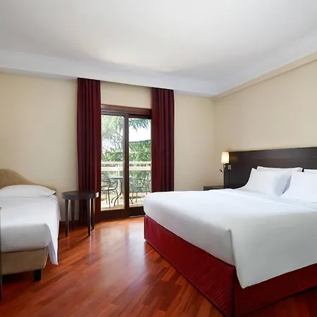 Courtyard By Marriott Park רומא