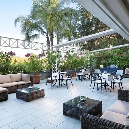 Courtyard By Marriott Park מלון