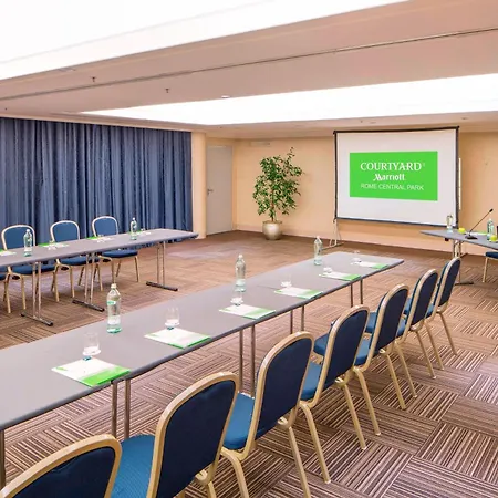 מלון Courtyard By Marriott Park רומא