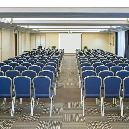 מלון Courtyard By Marriott Park רומא
