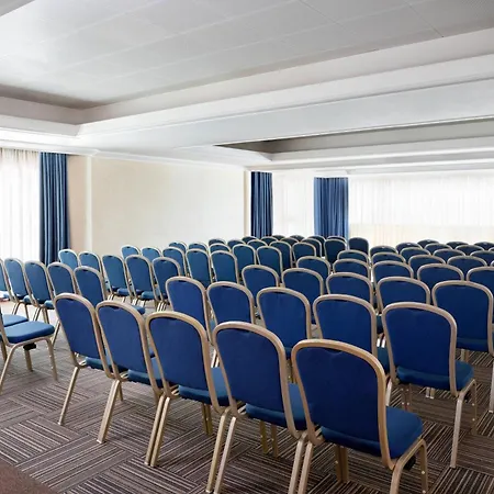 Courtyard By Marriott Park מלון 4*