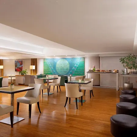 Szálloda Courtyard By Marriott Park 4*