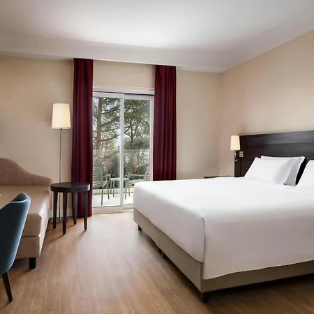 מלון Courtyard By Marriott Park