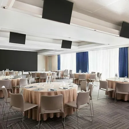 Courtyard By Marriott Park 4* Rom