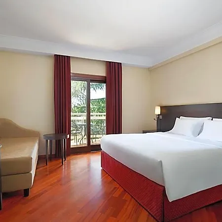 Courtyard By Marriott Park Rom