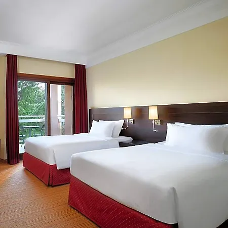 Courtyard By Marriott Park Rom