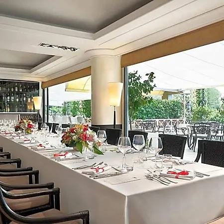 Hotell Courtyard By Marriott Park Rom