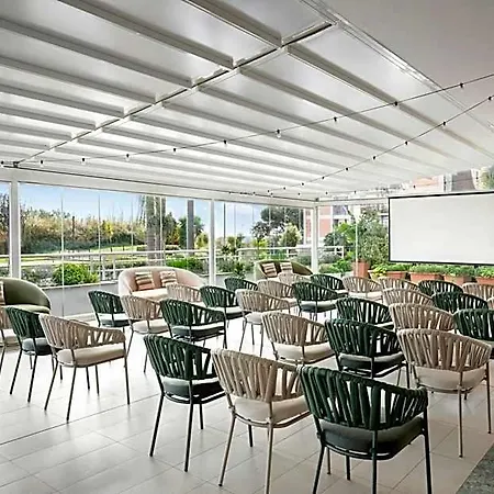 Courtyard By Marriott Park