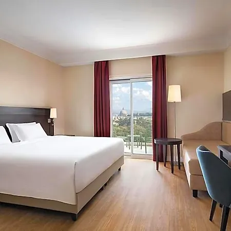 Courtyard By Marriott Park Hotell 4*