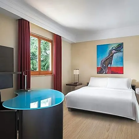 Courtyard By Marriott Park Rom