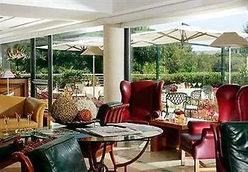 Hotell Courtyard By Marriott Park 4*