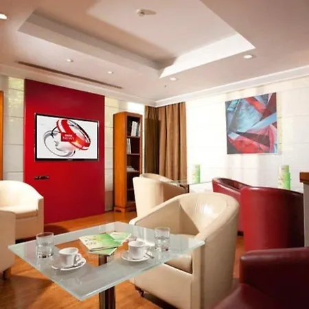 מלון Courtyard By Marriott Park רומא