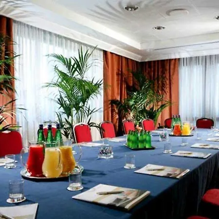מלון Courtyard By Marriott Park