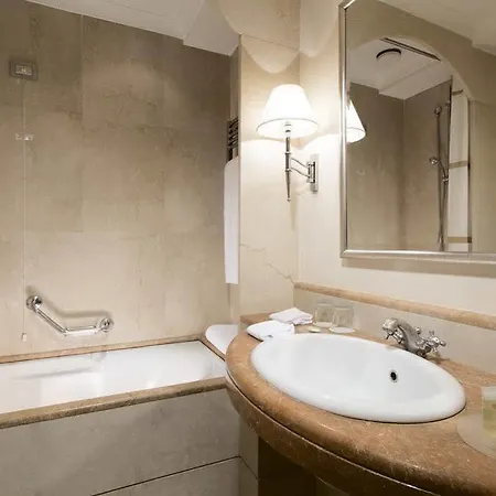 Courtyard By Marriott Park רומא