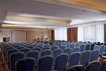 מלון Courtyard By Marriott Park רומא