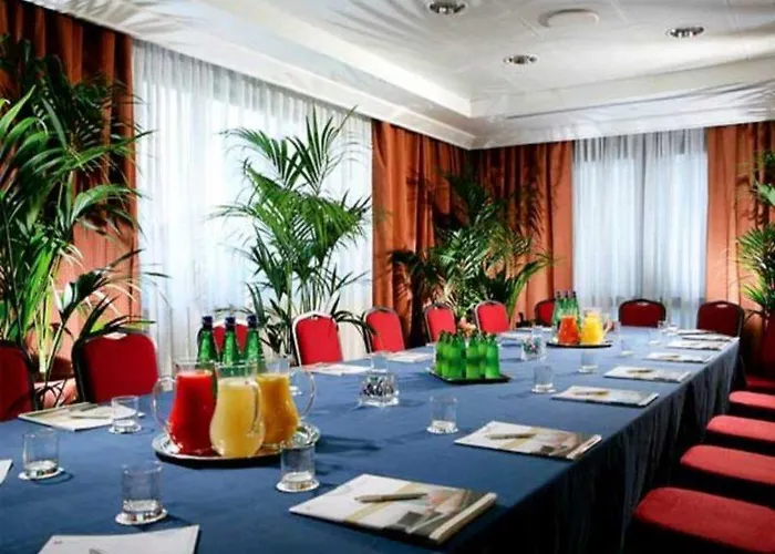 Hotel Courtyard By Marriott Park