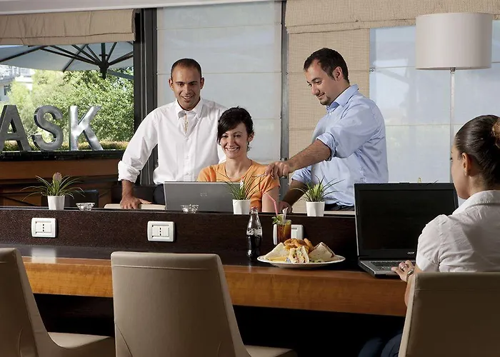 Courtyard By Marriott Park Szálloda