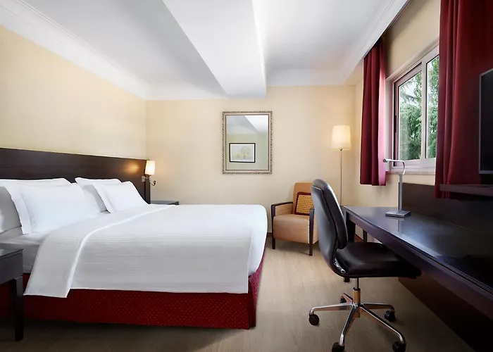 Courtyard By Marriott Park Szálloda