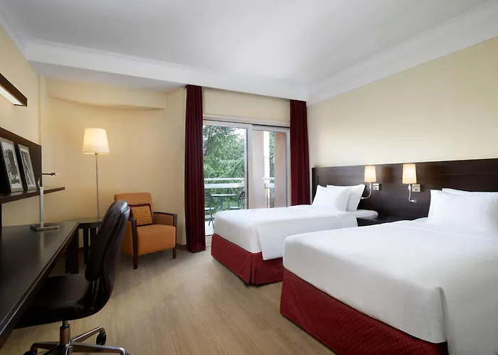 Courtyard By Marriott Park 4*