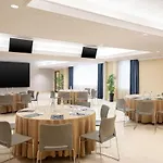 Courtyard By Marriott Park Hotel Roma