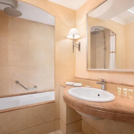 コートヤード バイ マリオット セントラル パーク ローマ