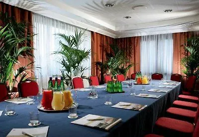 ホテル コートヤード バイ マリオット セントラル パーク ローマ