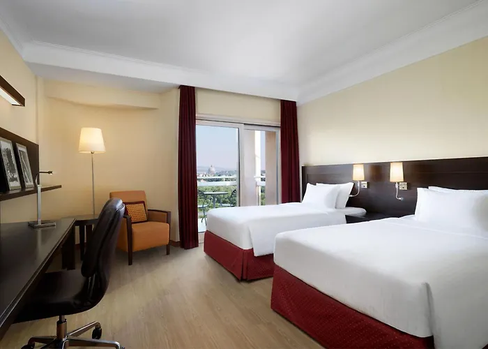 Courtyard By Marriott Park רומא