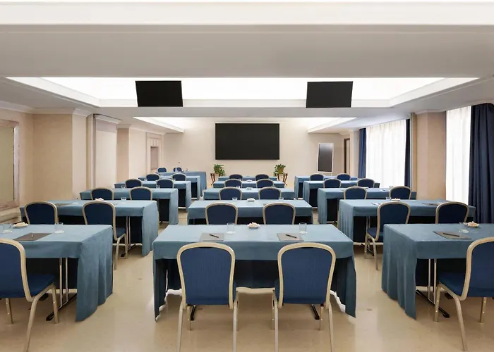 Courtyard By Marriott Park מלון 4*