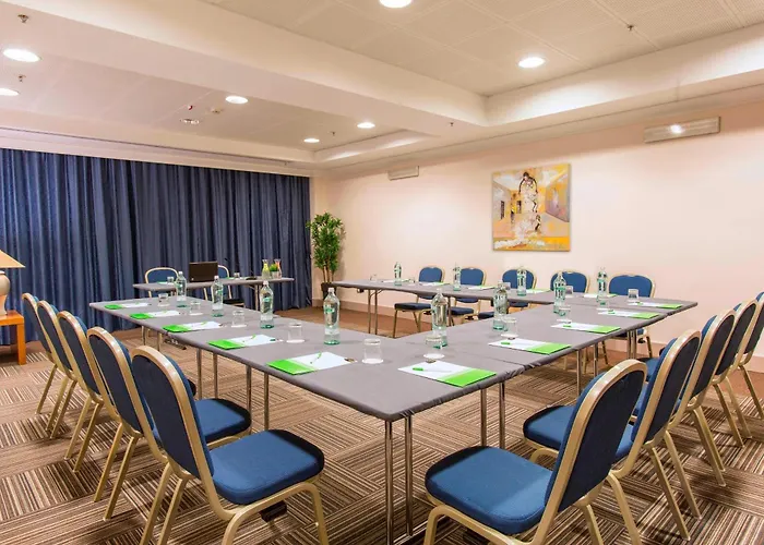 Courtyard By Marriott Park