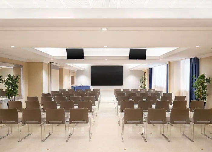 מלון Courtyard By Marriott Park רומא