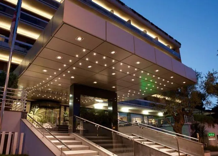 מלון Courtyard By Marriott Park